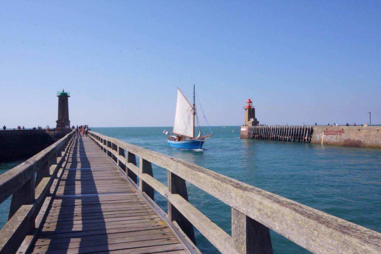 " Le Leana Cardi " Fecamp Bord De Mer Bagian luar foto